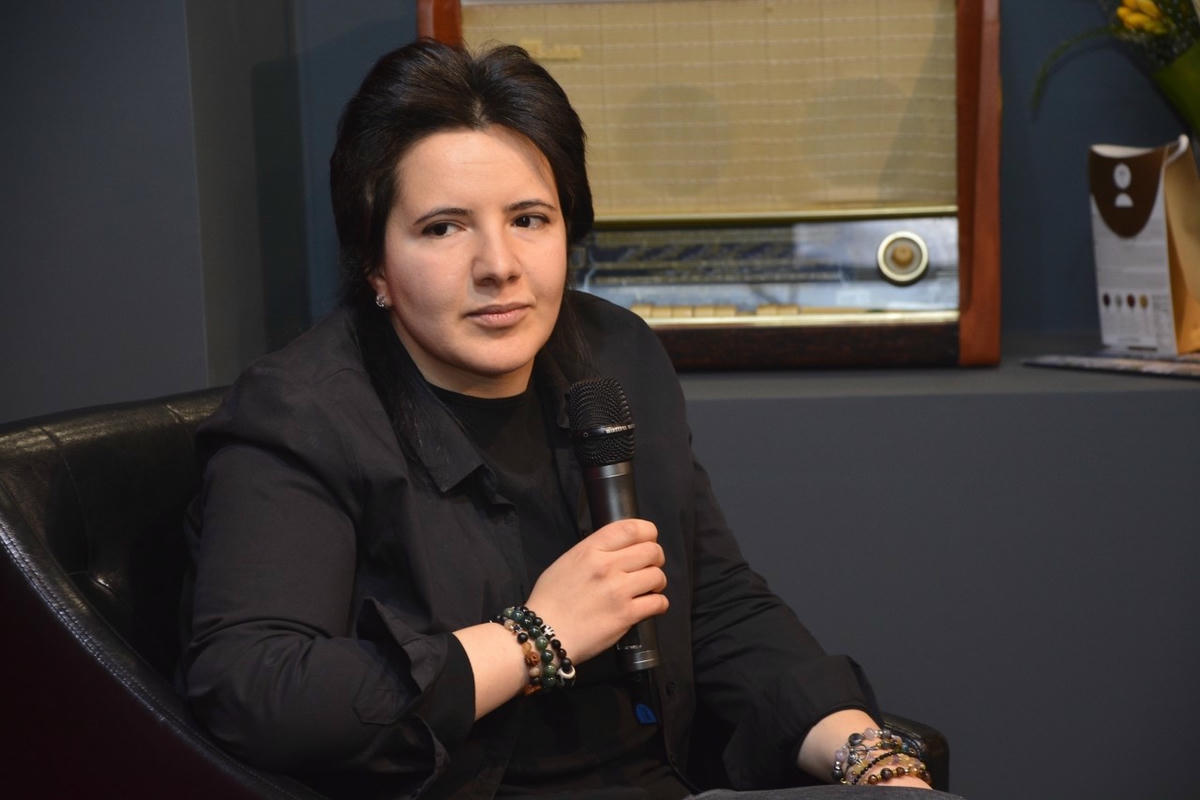 Այն եզդի կնոջ ճամբրուկի հետքերով